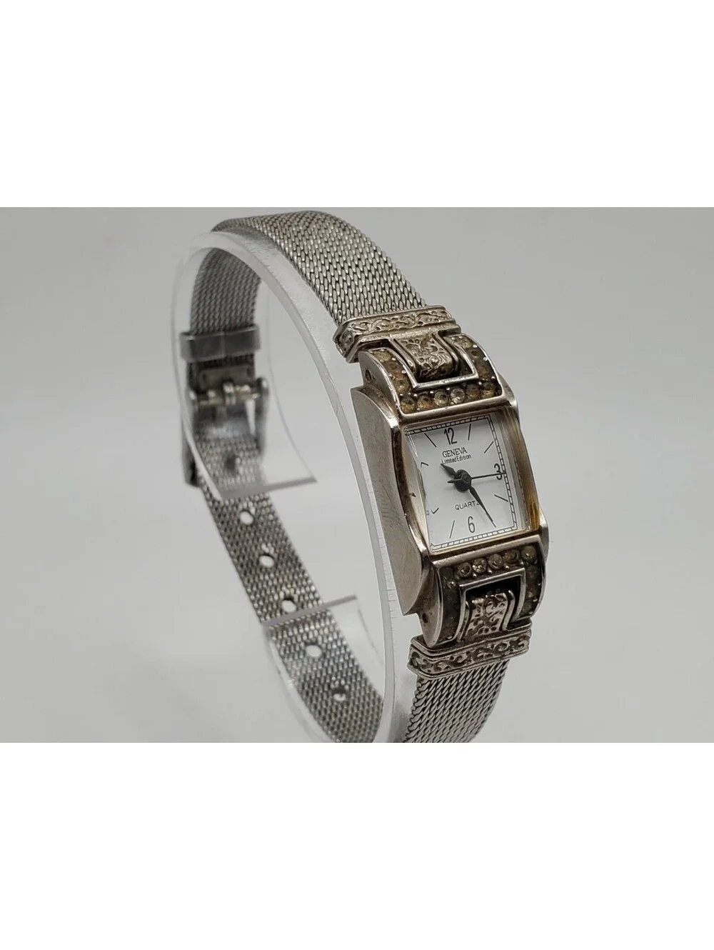 Geneva Limited Edition Watch Women 16mm Silver Tone White Dial New Battery